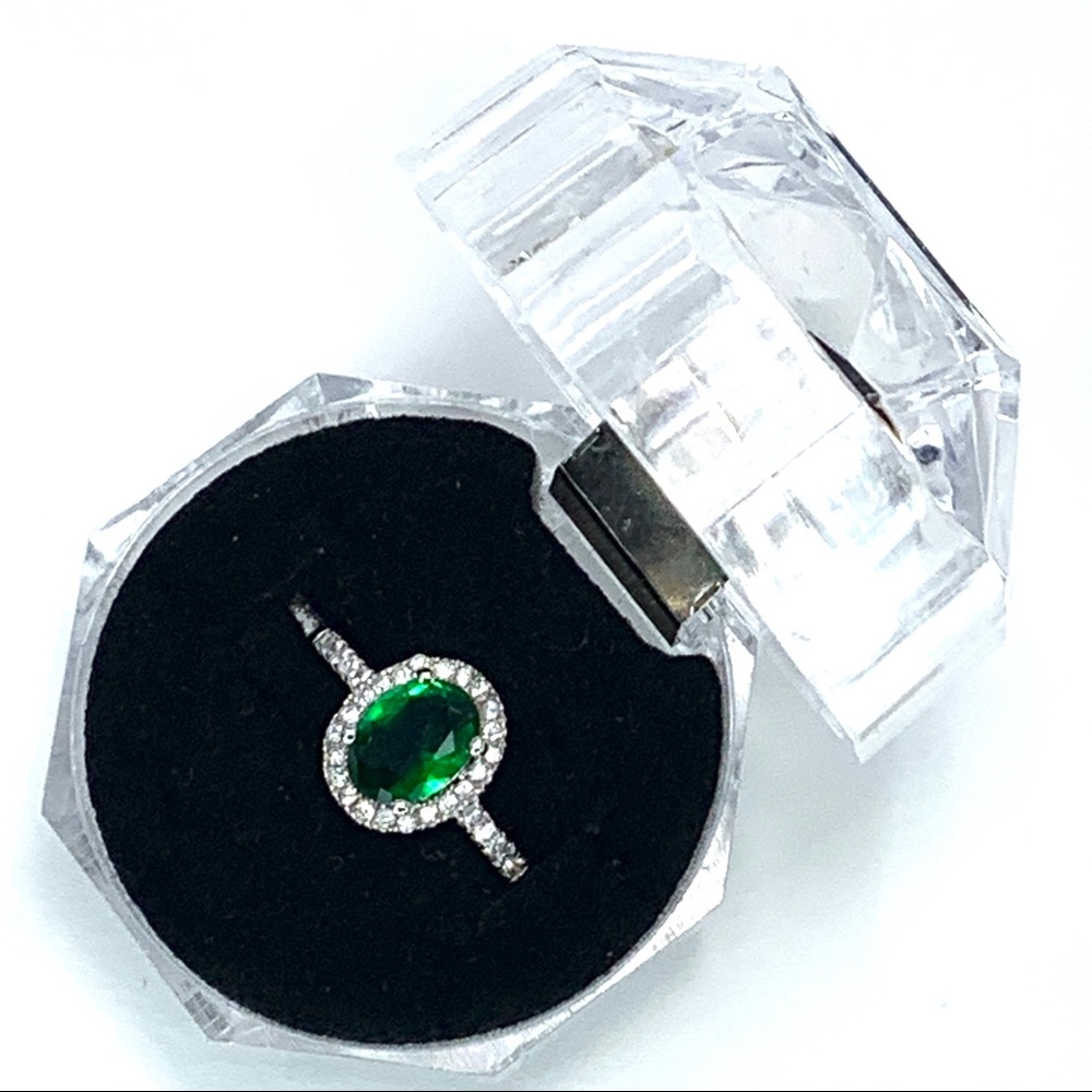 Sterling Silver 925 Green C.Z Ring Size 6 - Picture 2 of 7